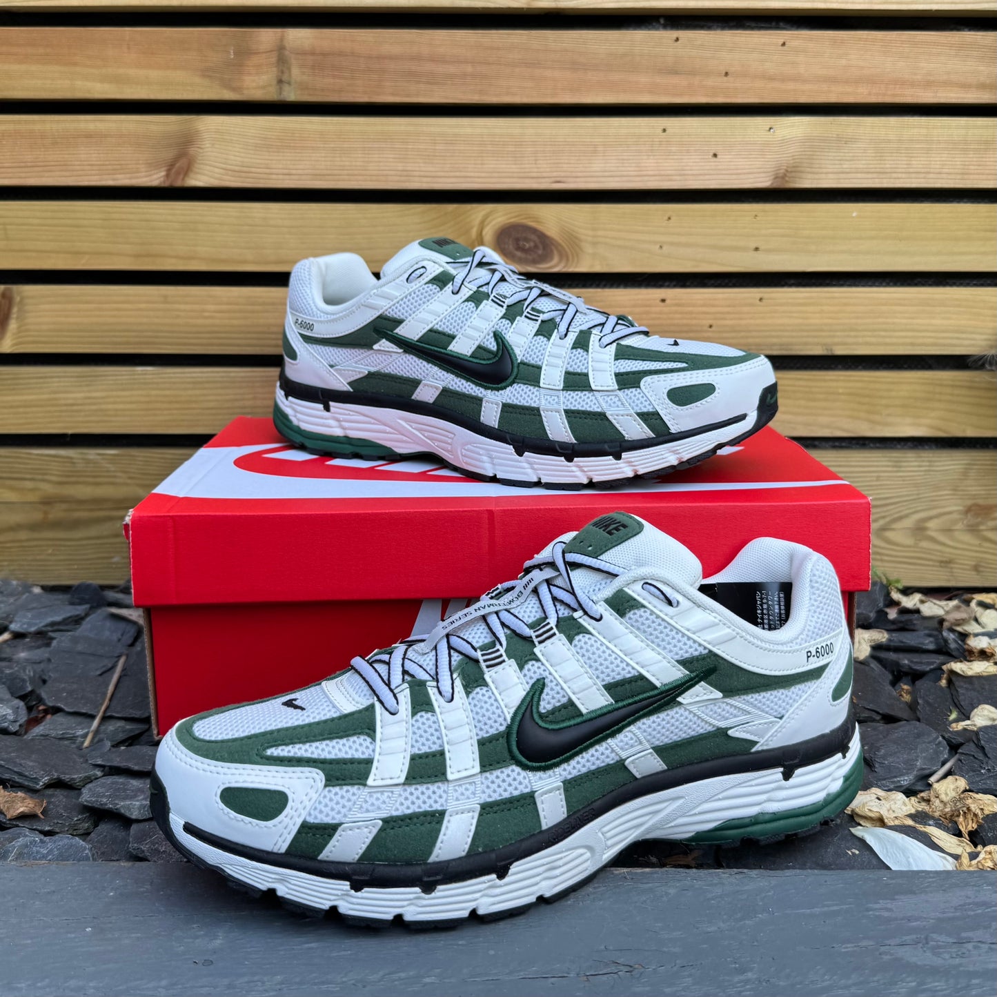 Nike P-6000 - Summit White / Fir Green - UK9 - Brand New
