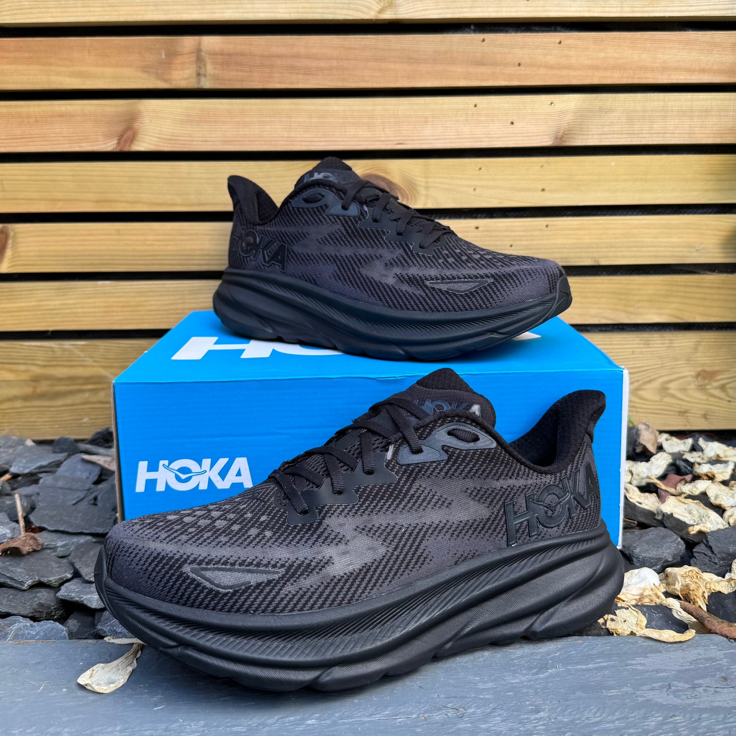 Hoka Clifton 9 - Triple Black - UK8.5