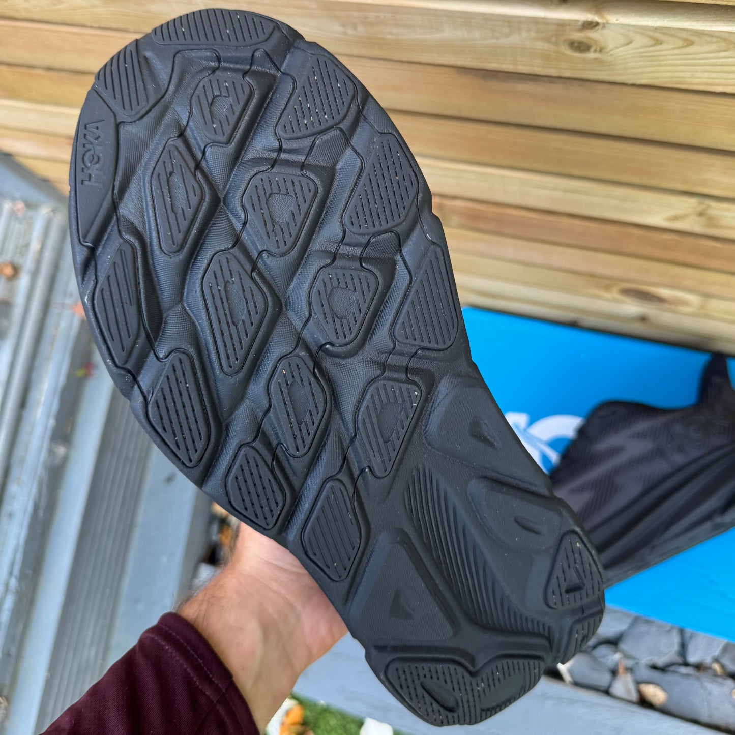 Hoka Clifton 9 - Triple Black - UK12