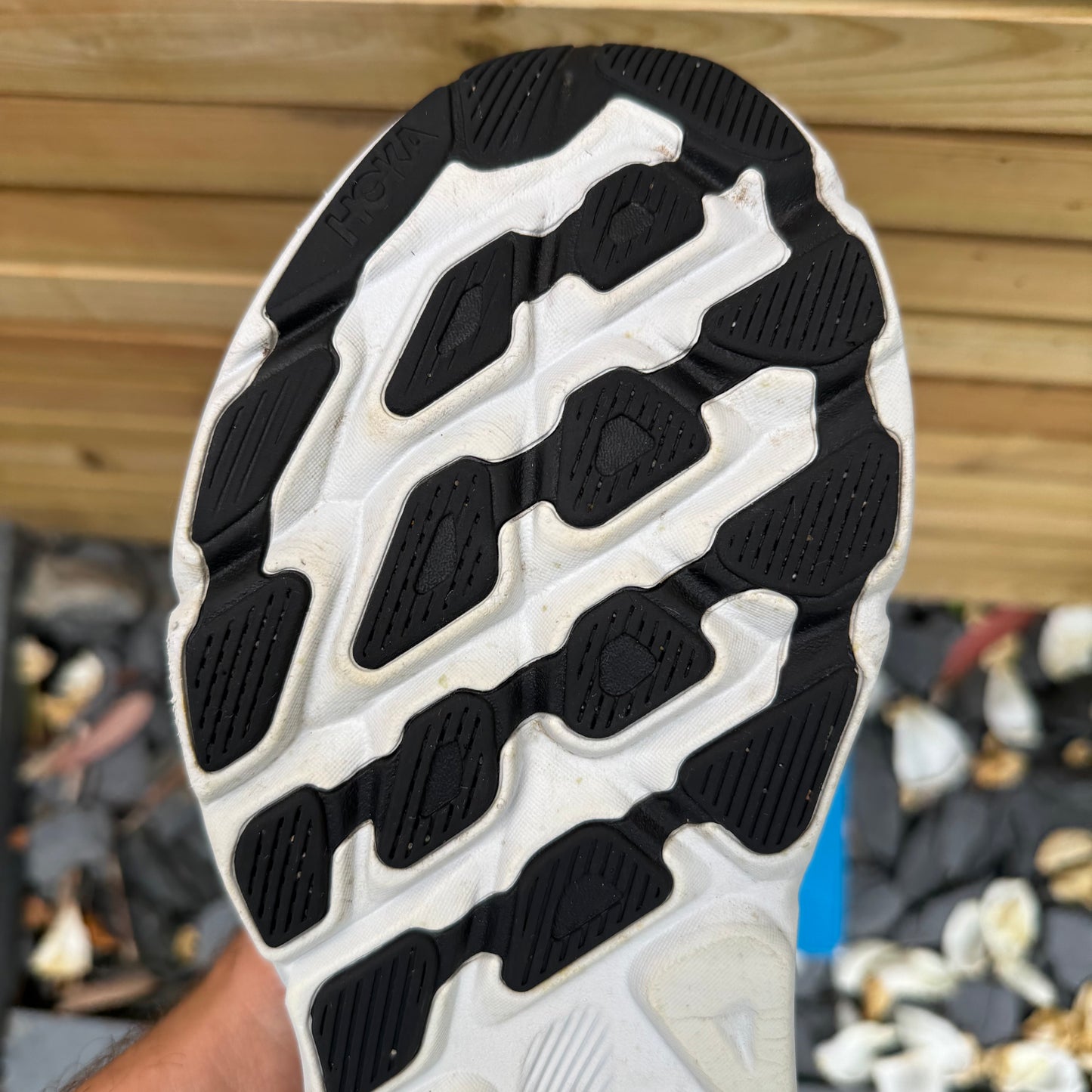 Hoka Clifton 9 - Black / Outer Orbit - UK8.5
