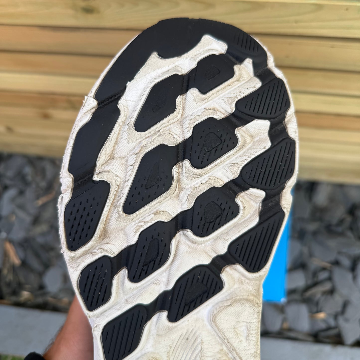 Hoka Clifton 9 - Black / White - UK9