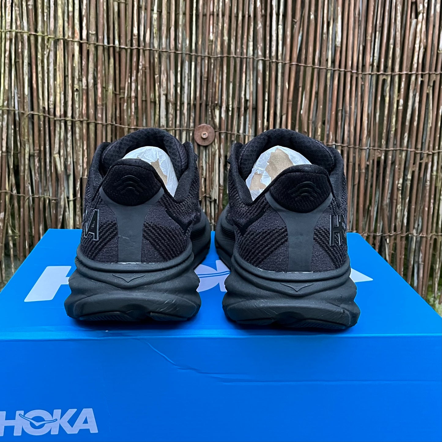Hoka Clifton 9 - Triple Black - UK9.5