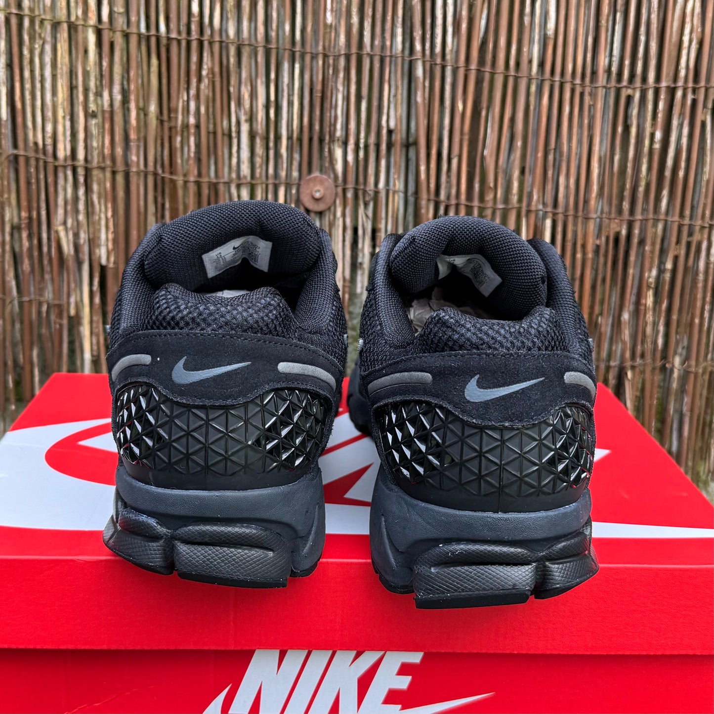 Nike Zoom Vomero 5 - Triple Black - UK11