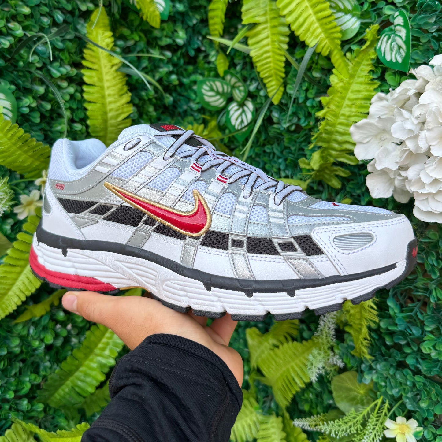 Nike P-6000 - Platinum / Varsity Red - UK9 - Brand New