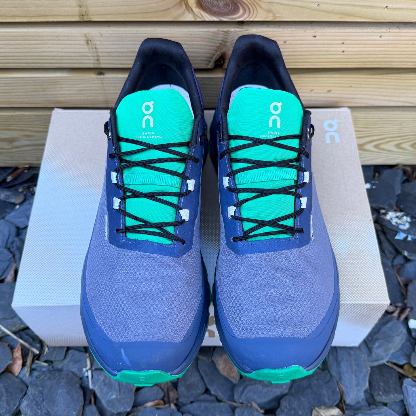 On Running CloudVista Waterproof - Midnight Navy / Green - UK9.5