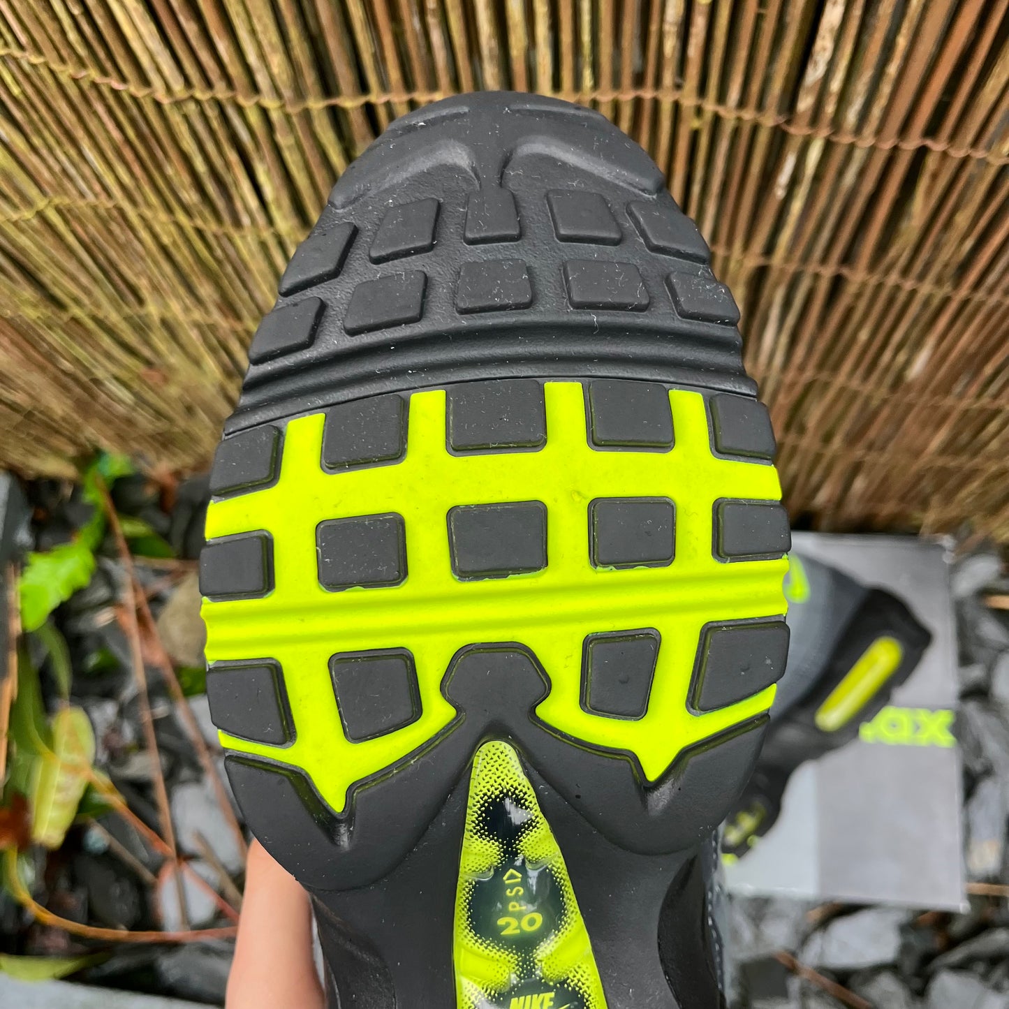 Nike Air Max 95 OG - Neon 2020 - UK8.5