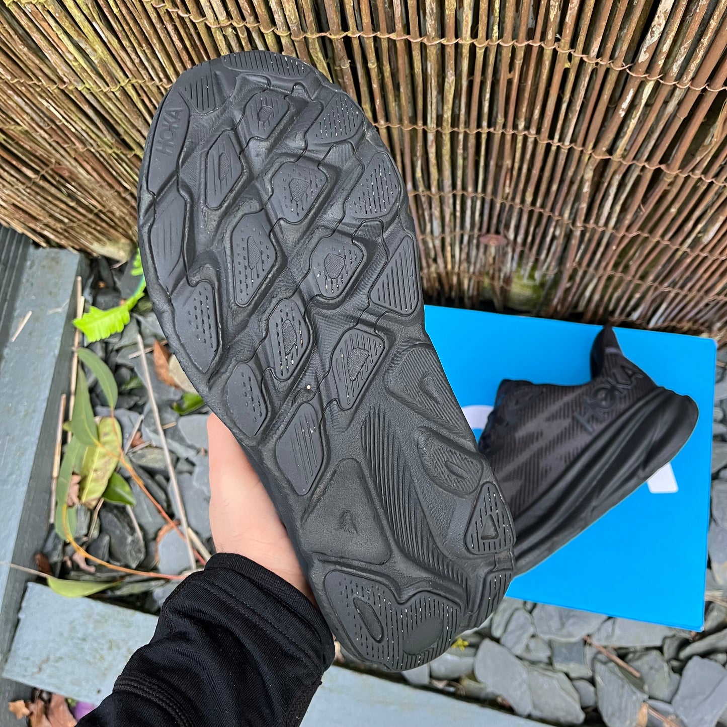 Hoka Clifton 9 - Triple Black - UK9.5