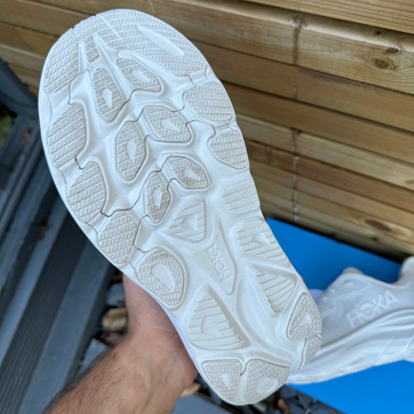 Hoka Clifton 10 - Triple White - UK9