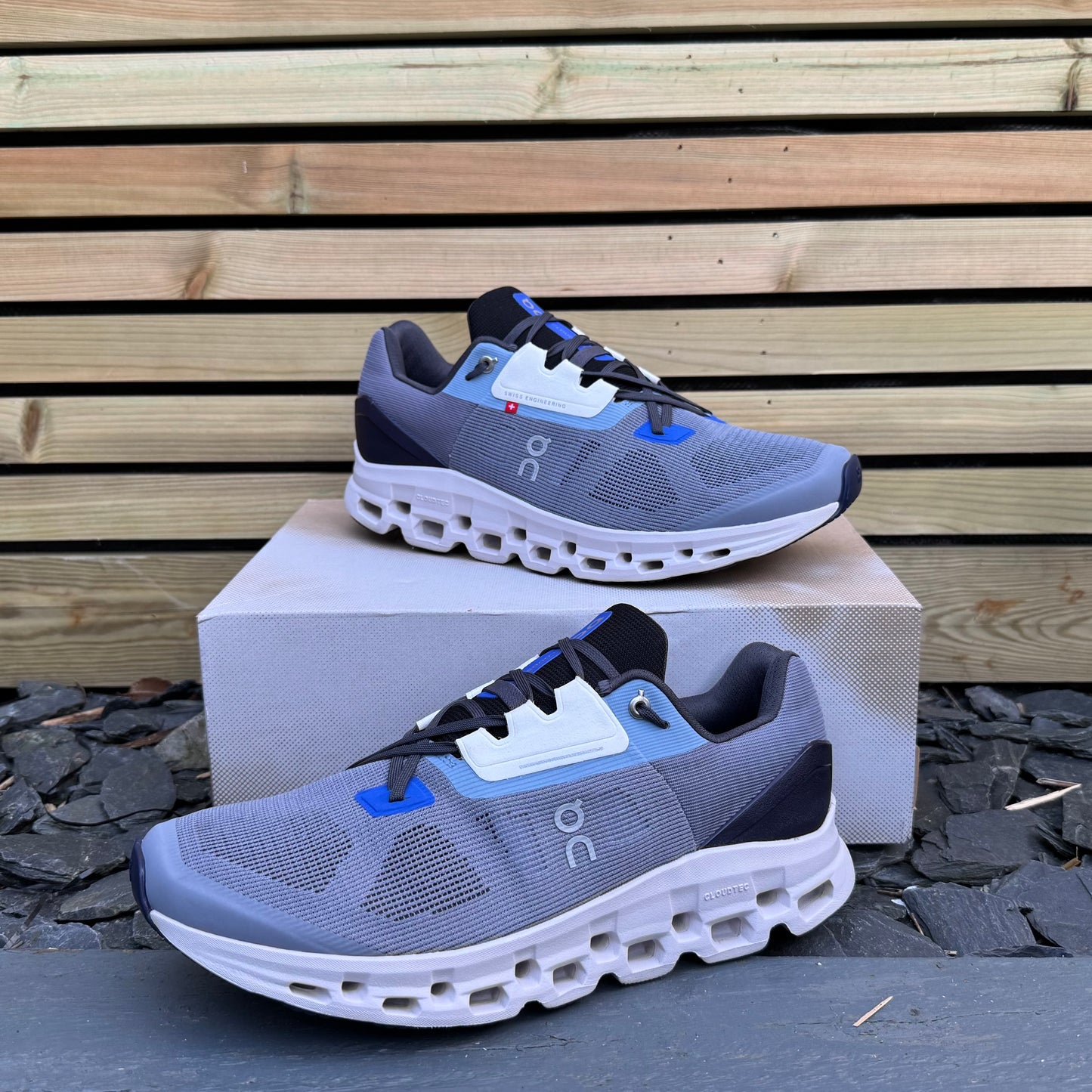 On Running CloudStratus 2 - Fossil / Midnight - UK11