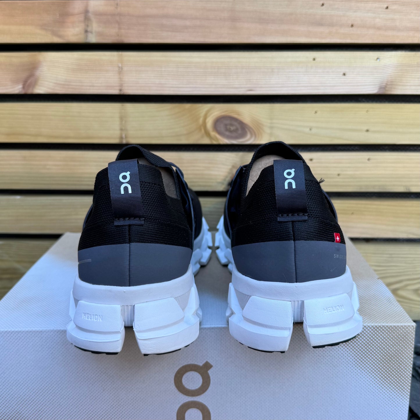 On Running CloudSwift 3.0 - Black - UK9