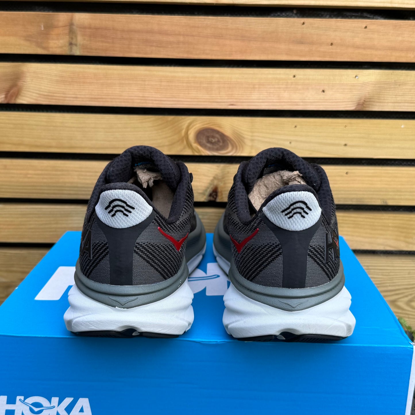 Hoka Clifton 9 - Black / Outer Orbit - UK8