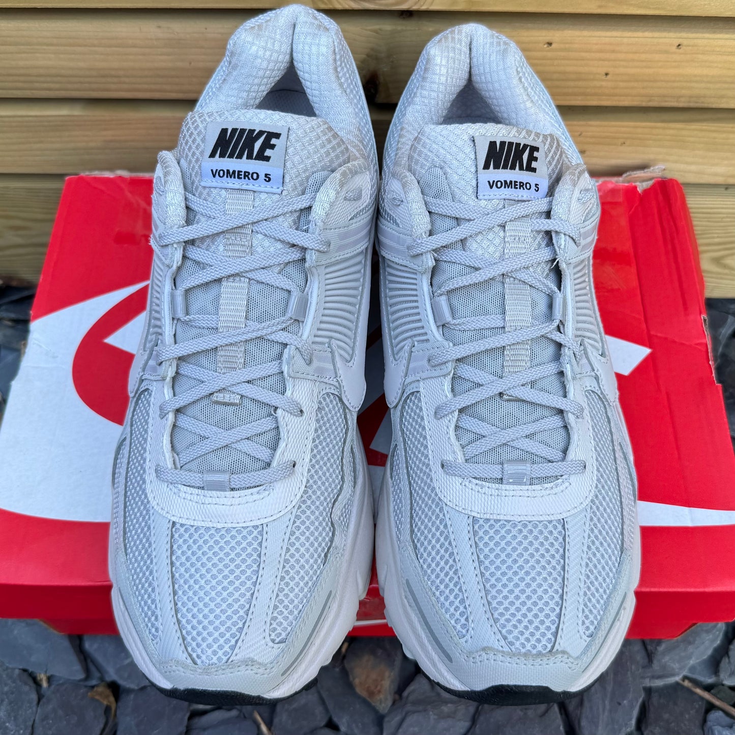 Nike Zoom Vomero 5 - Vast Grey - UK9 - Brand New