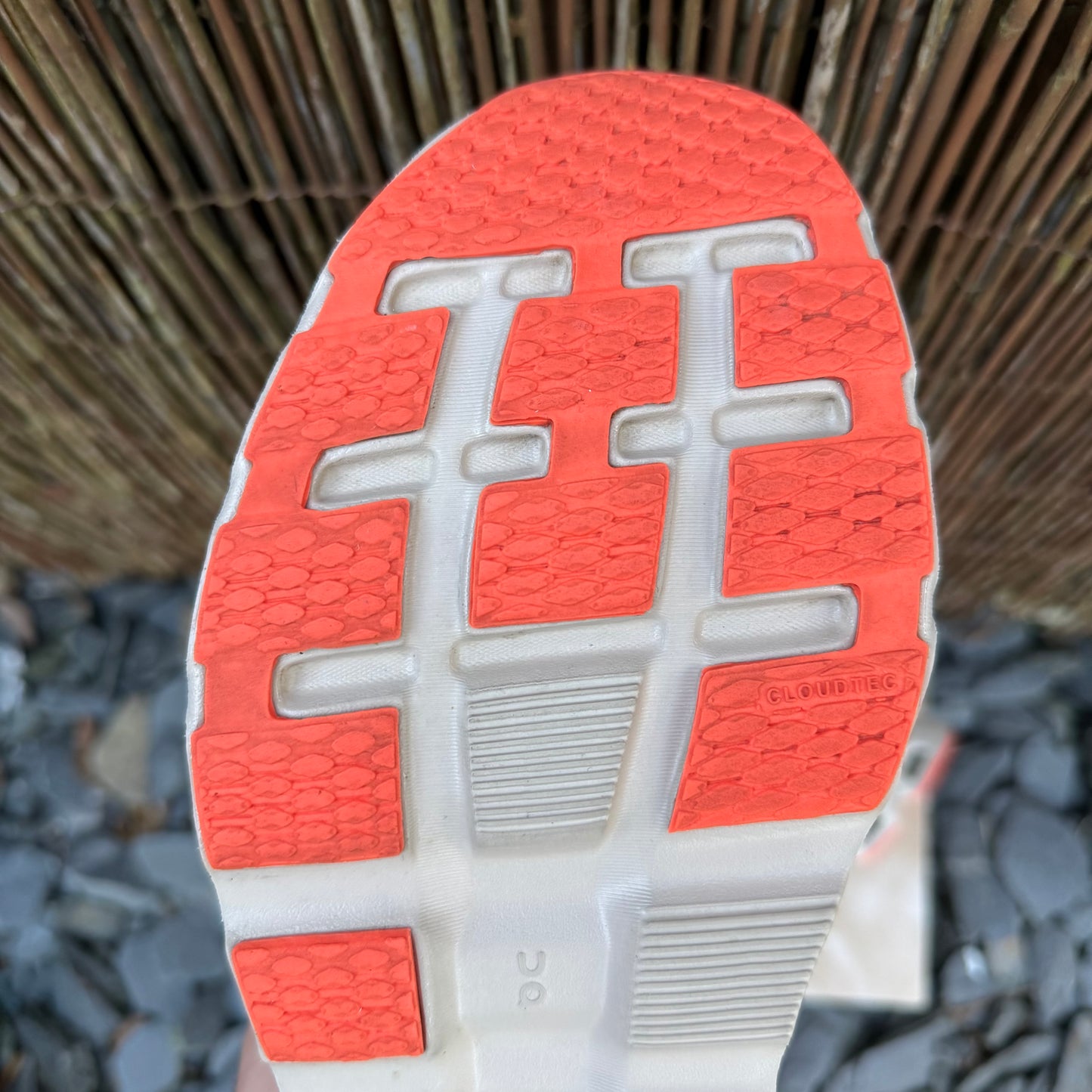 On Running CloudStratus 3 - Dyed White / Sand Orange - UK9.5