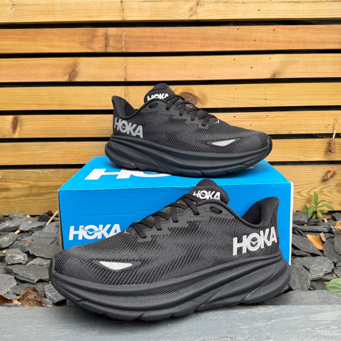 Hoka Clifton 9 Gore-Tex - Black Reflect - UK8.5