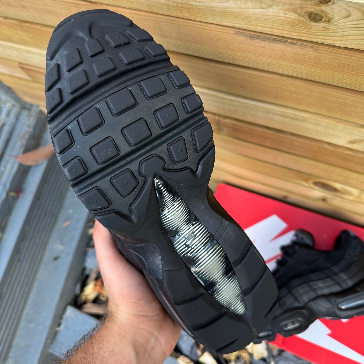 Nike Air Max 95 Essential - Triple Black 2020 - UK8
