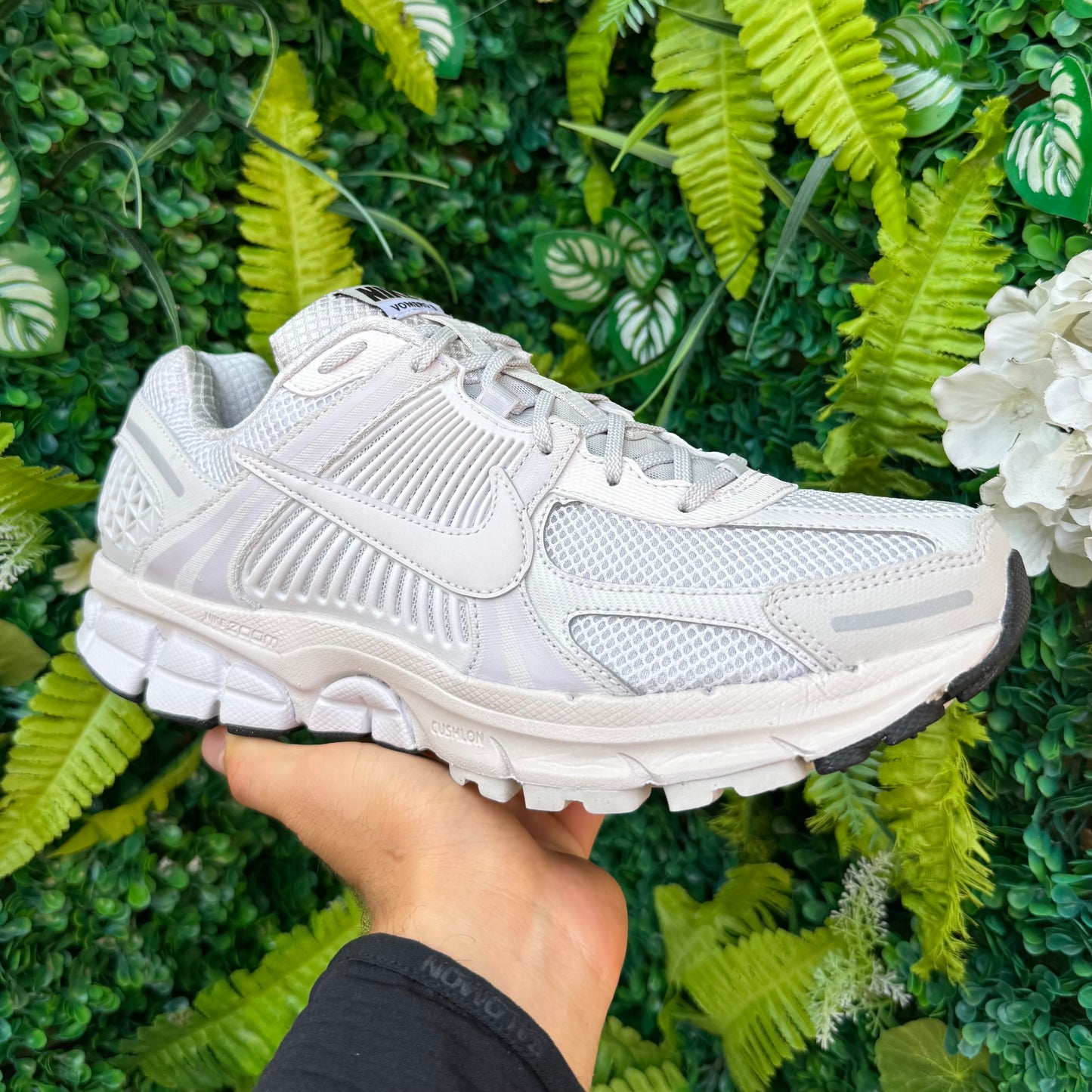 Nike Zoom Vomero 5 - Vast Grey - UK9 - Brand New