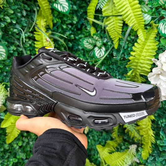 Nike Air Max Plus TN 3 - Black / Wolf Grey - UK8.5