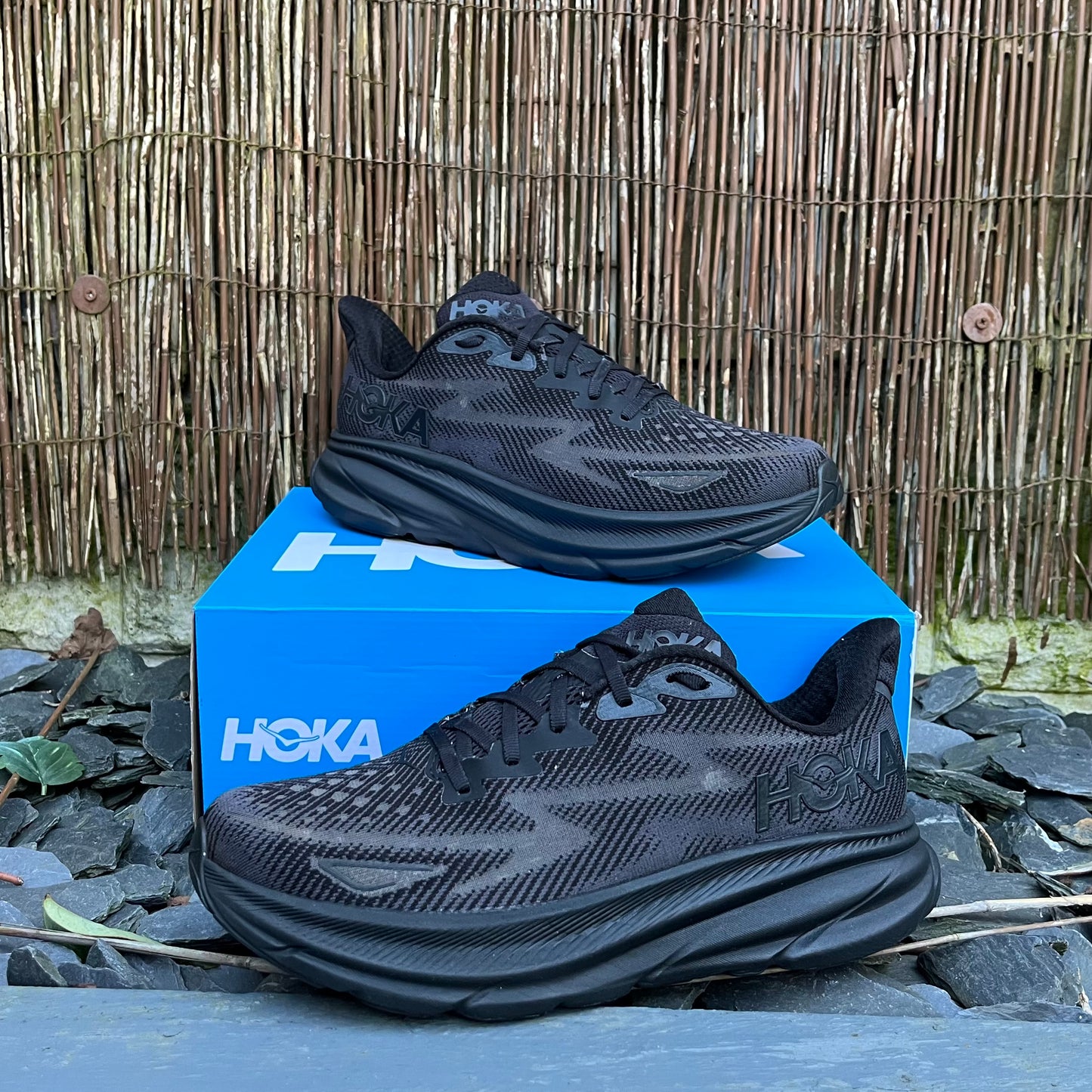 Hoka Clifton 9 - Triple Black - UK9.5