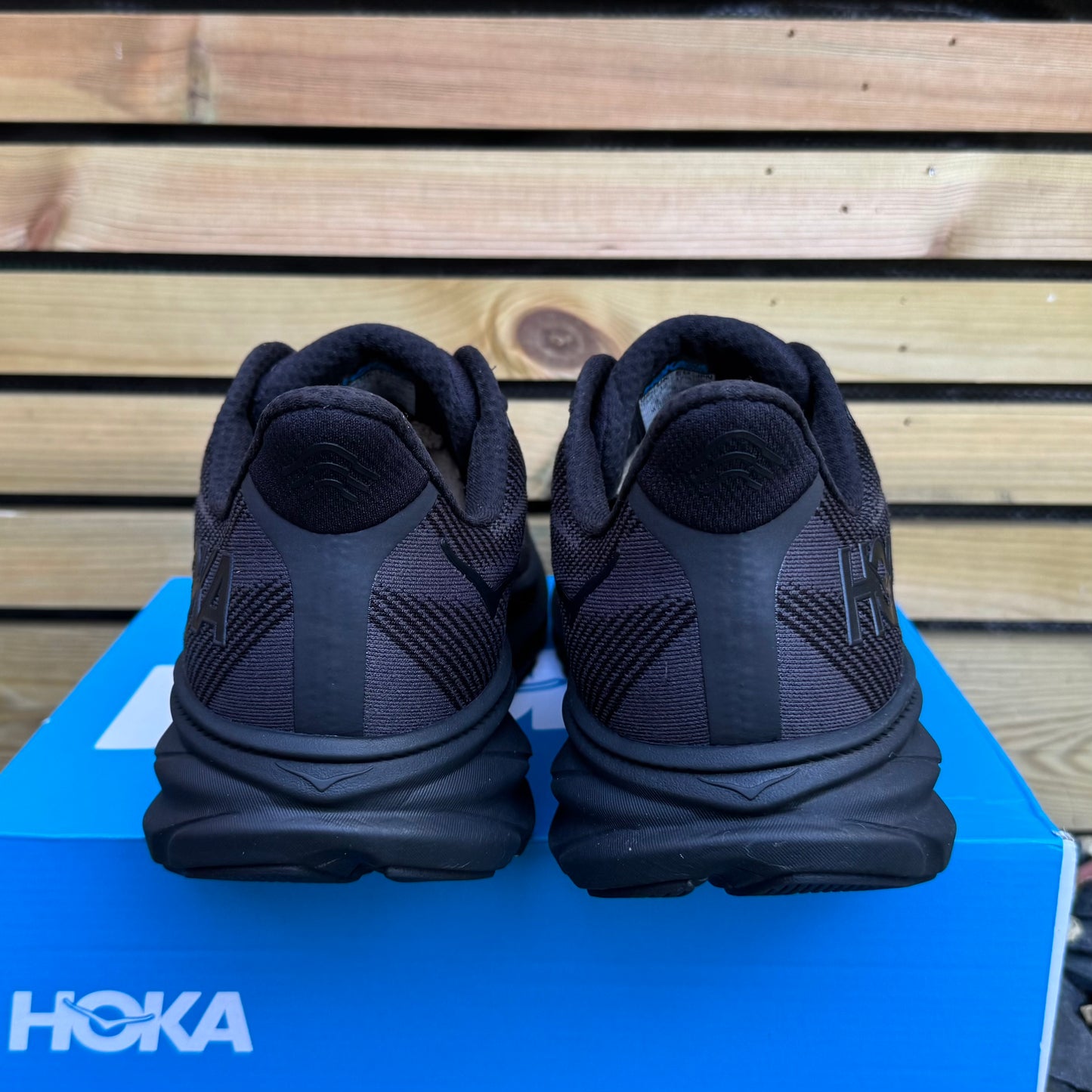 Hoka Clifton 9 - Triple Black - UK12