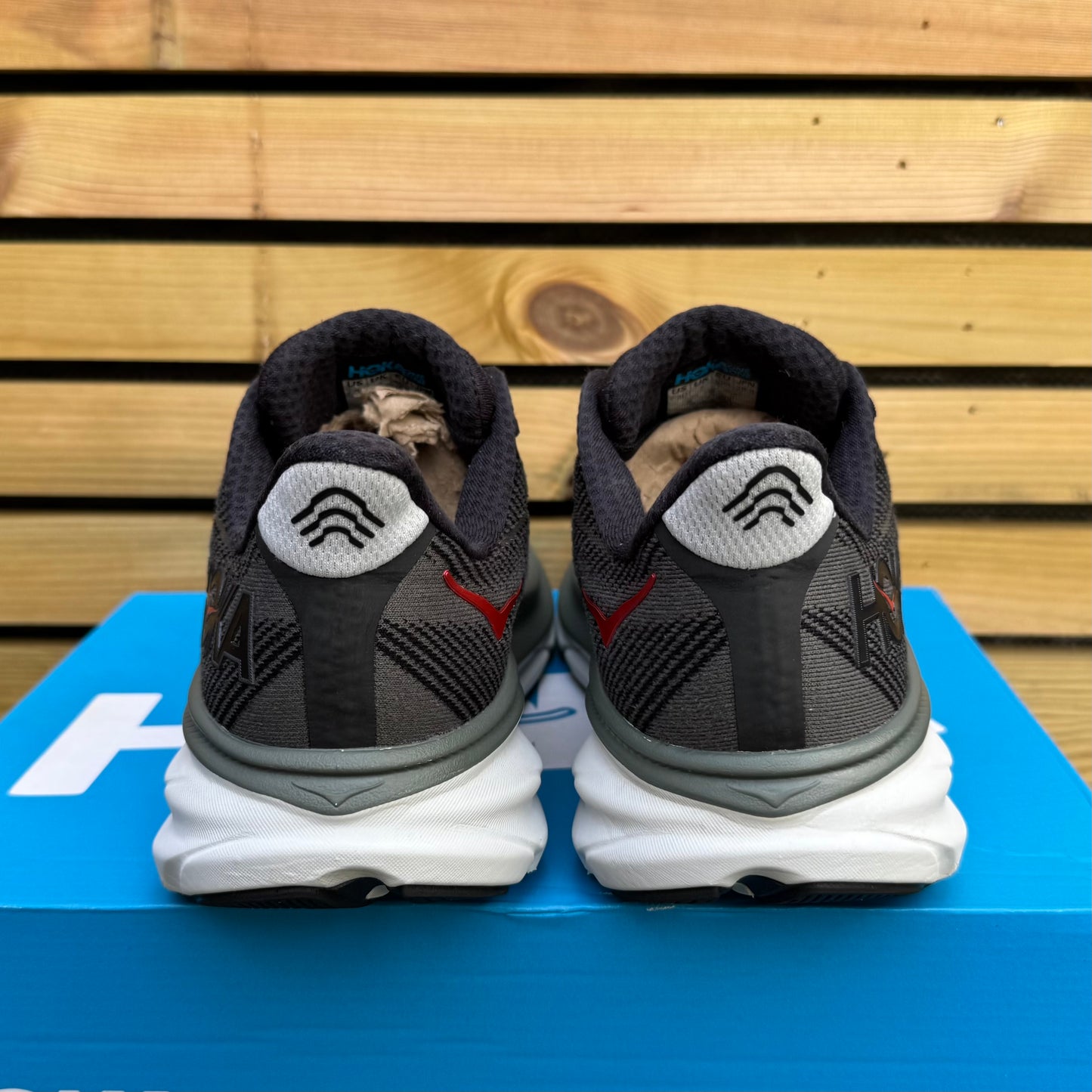 Hoka Clifton 9 - Black / Outer Orbit - UK7
