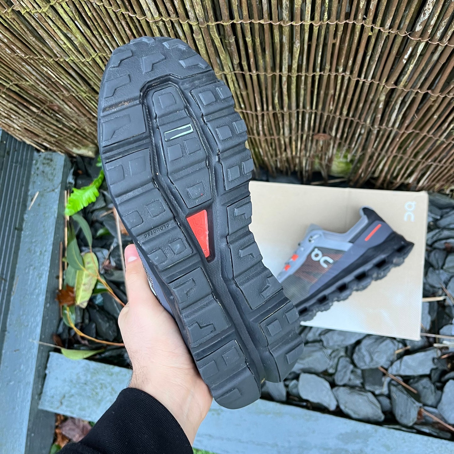 On Running CloudVista - Grey / Orange - UK8.5