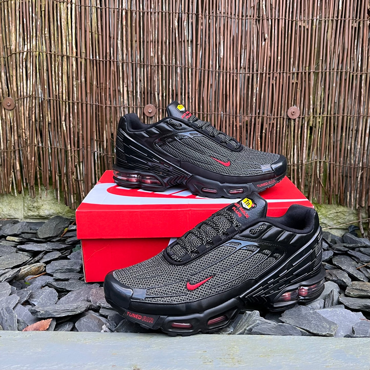 Nike Air Max Plus TN 3 Black Reflect / University Red