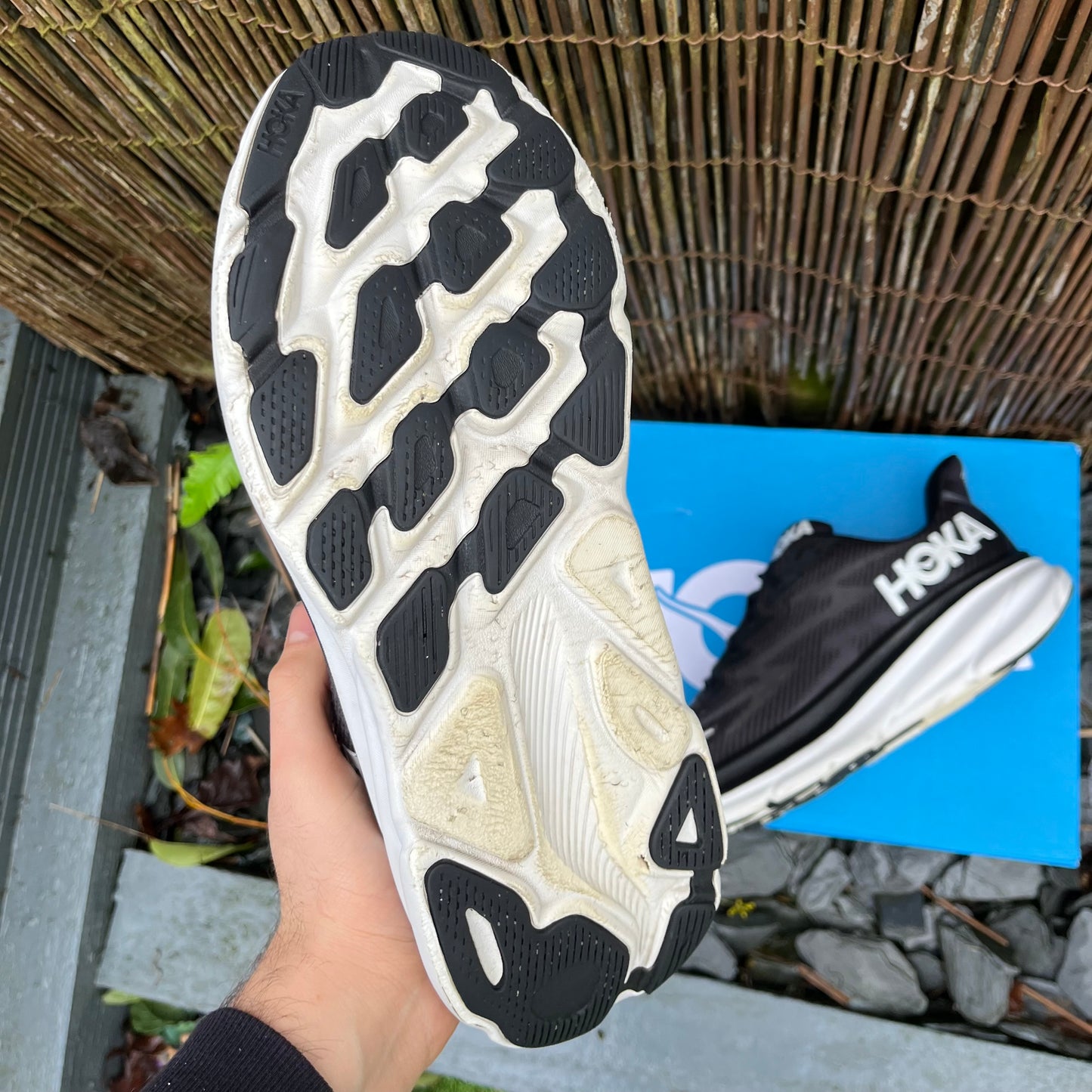 Hoka Clifton 9 - Black / White - UK10
