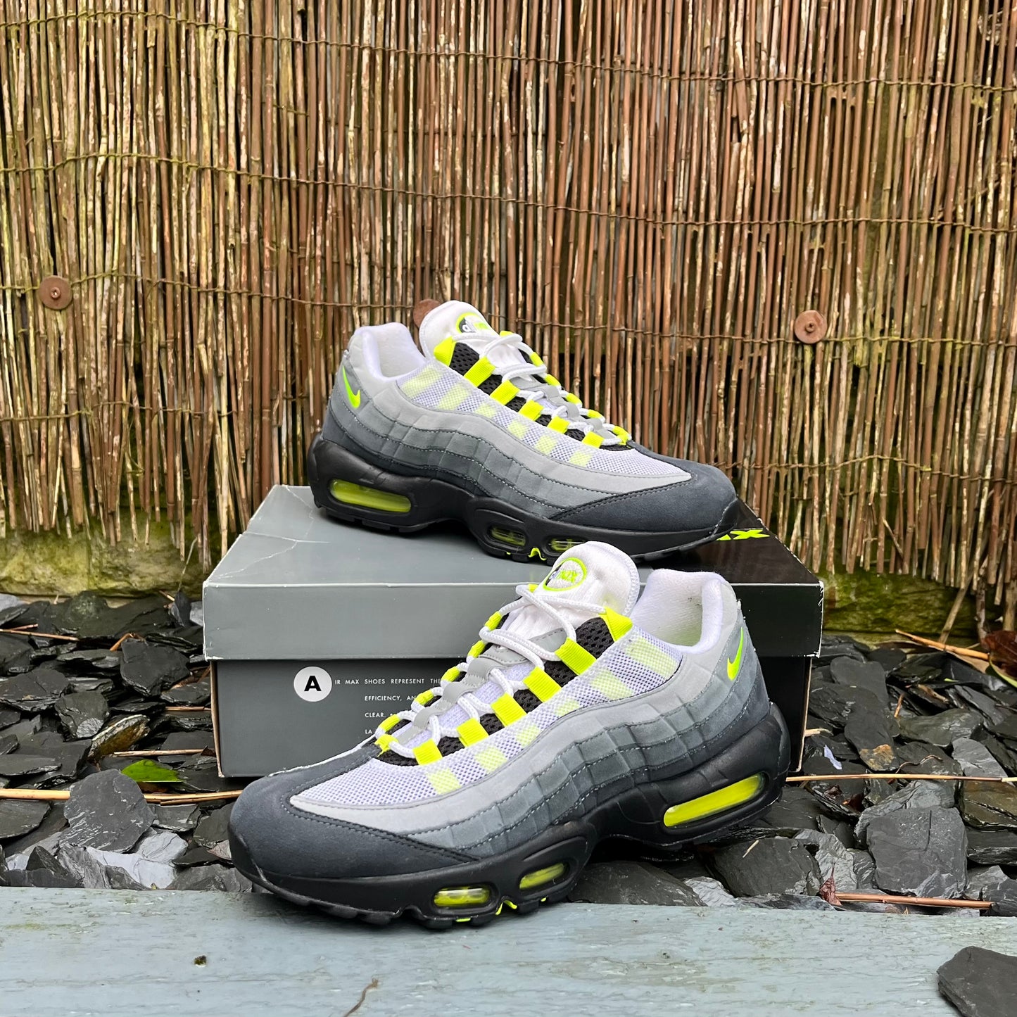 Nike Air Max 95 OG - Neon 2020 - UK8.5