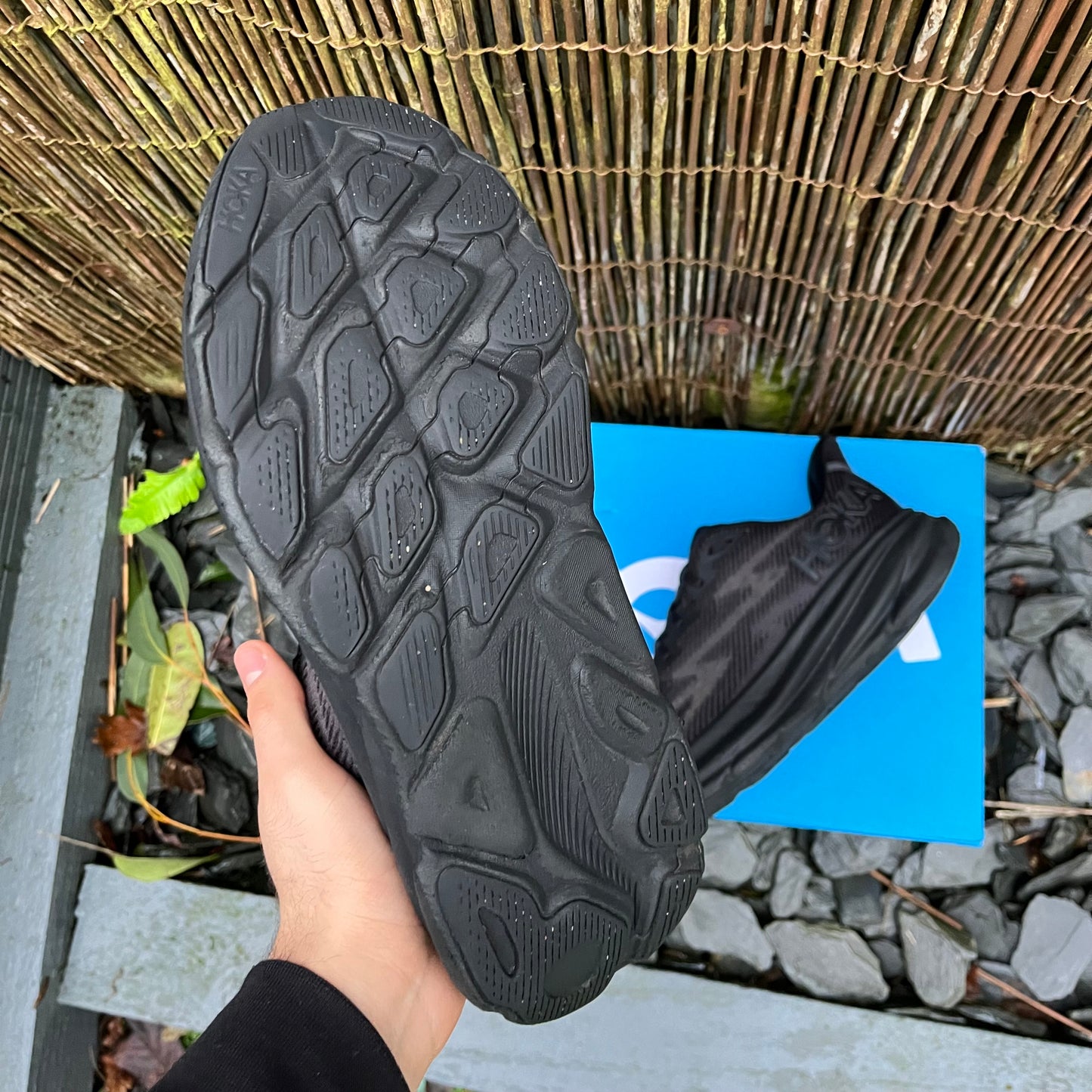 Hoka Clifton 9 - Triple Black - UK9.5