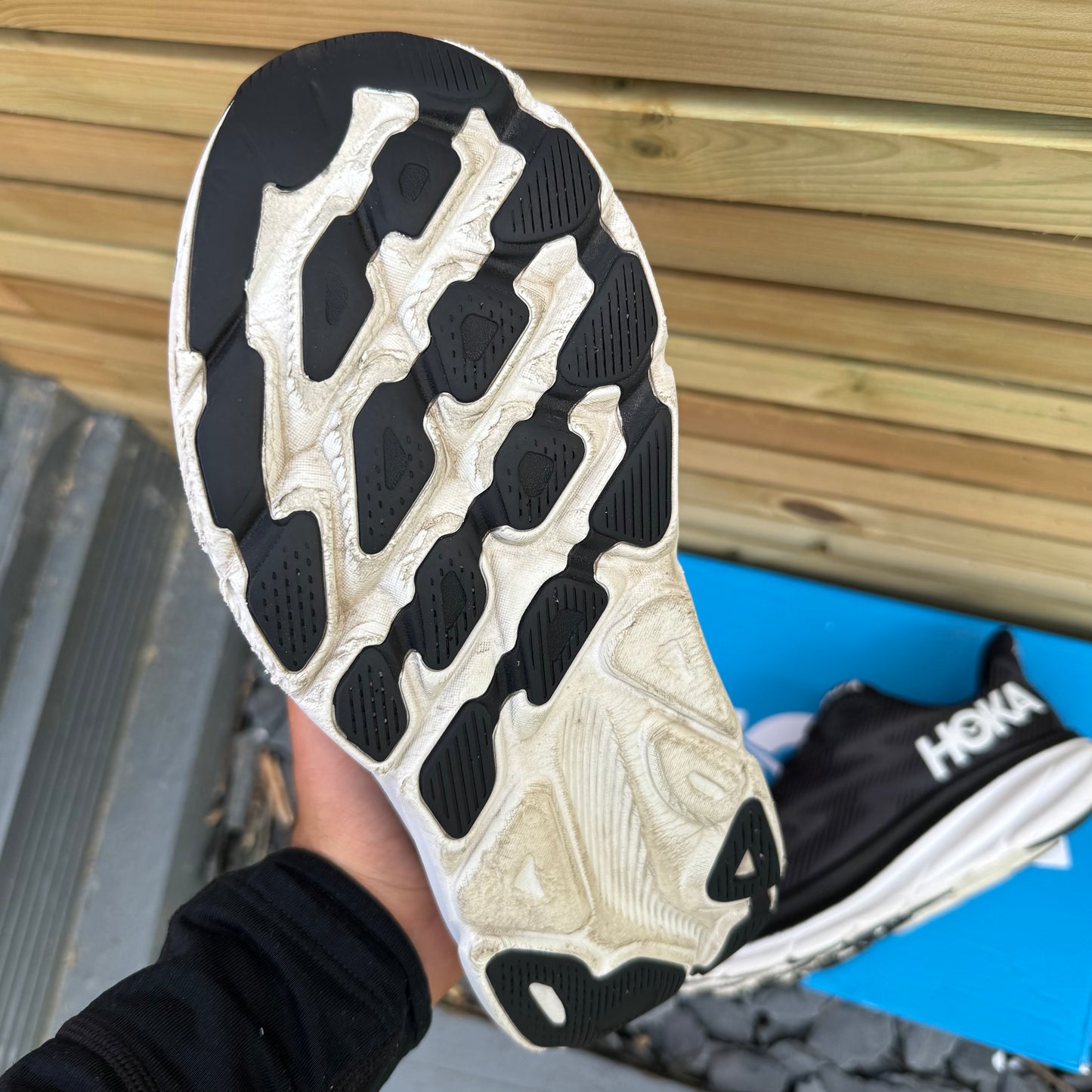 Hoka Clifton 9 - Black / White - UK9