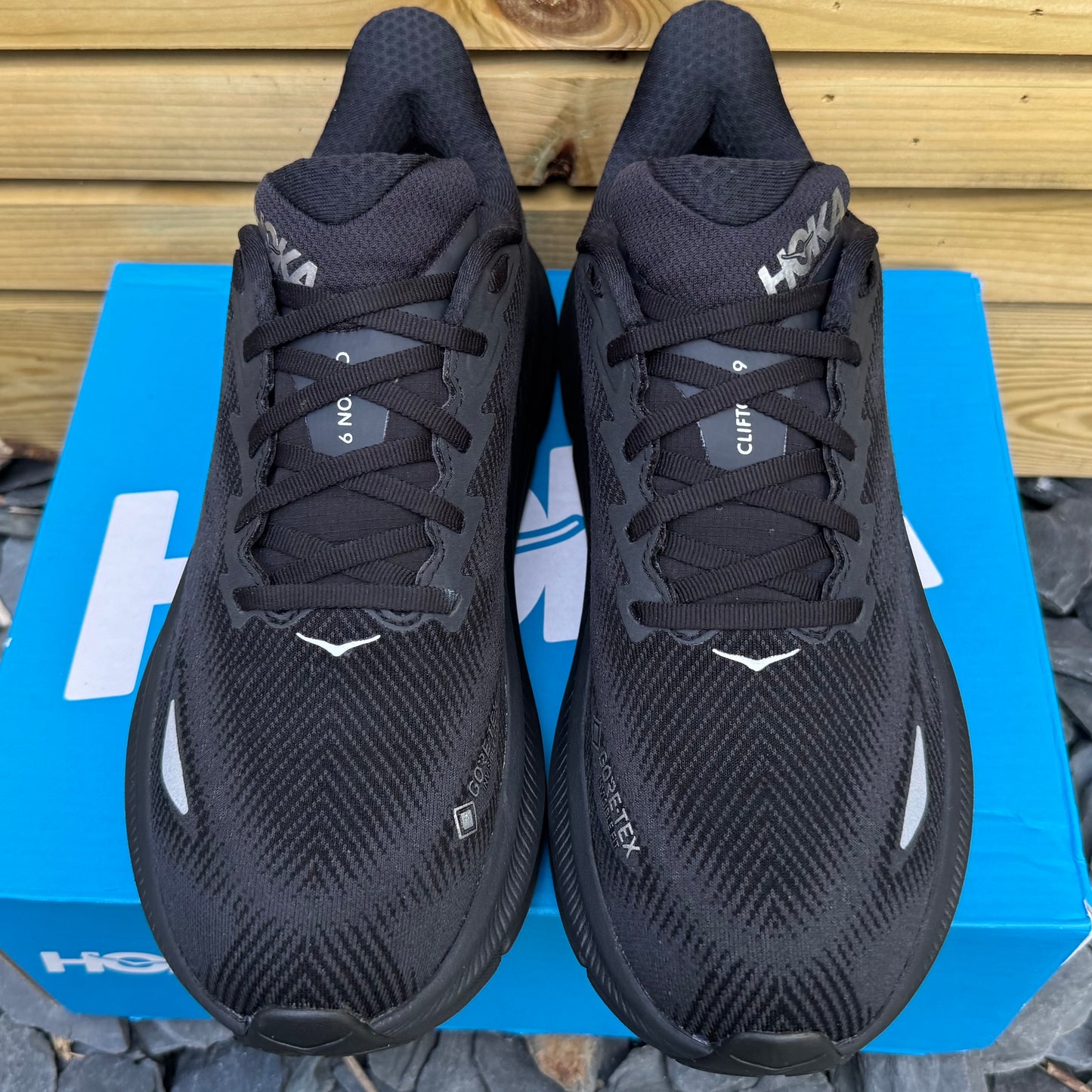 Hoka Clifton 9 Gore-Tex - Black Reflect - UK8.5