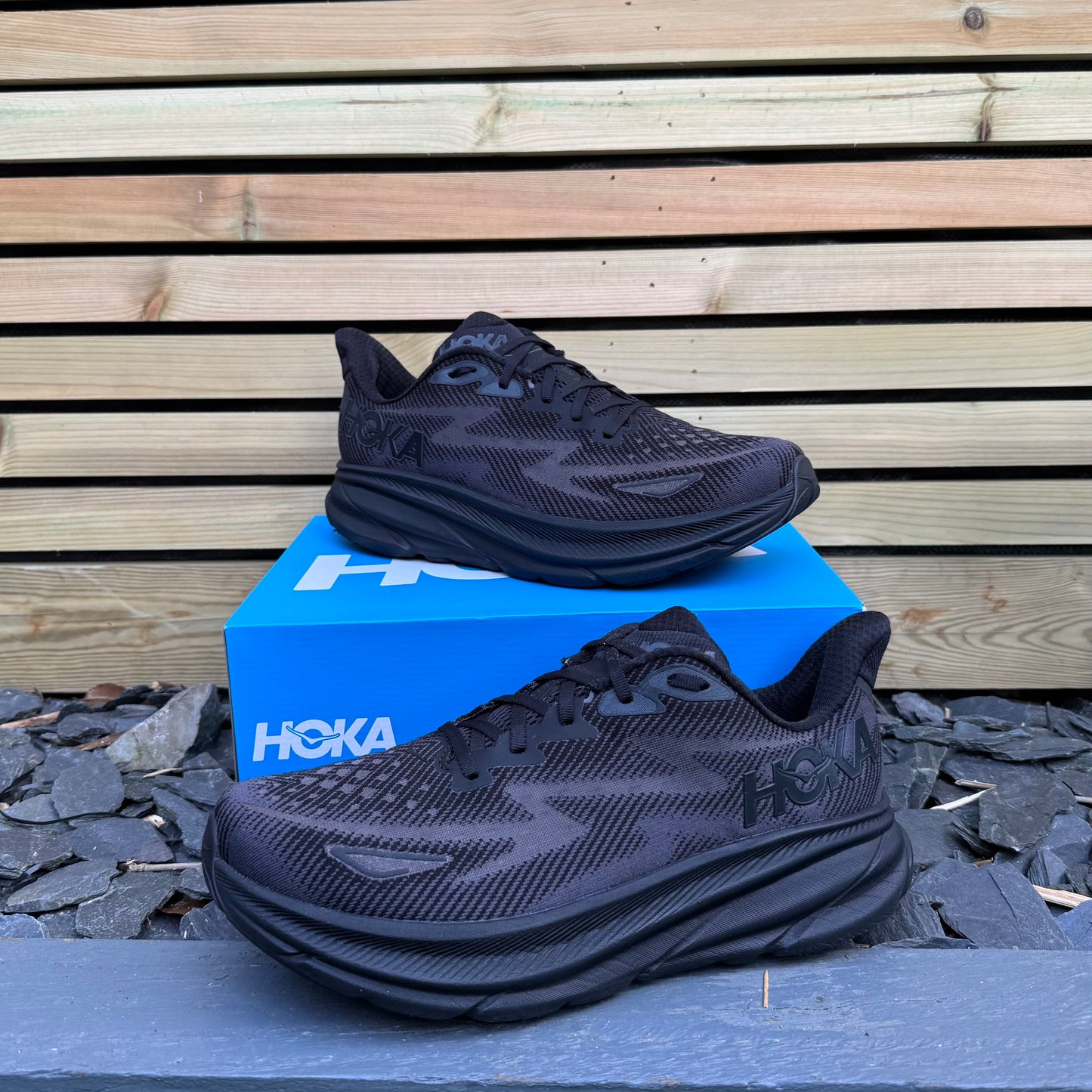 Hoka Clifton 9 - Triple Black - UK11