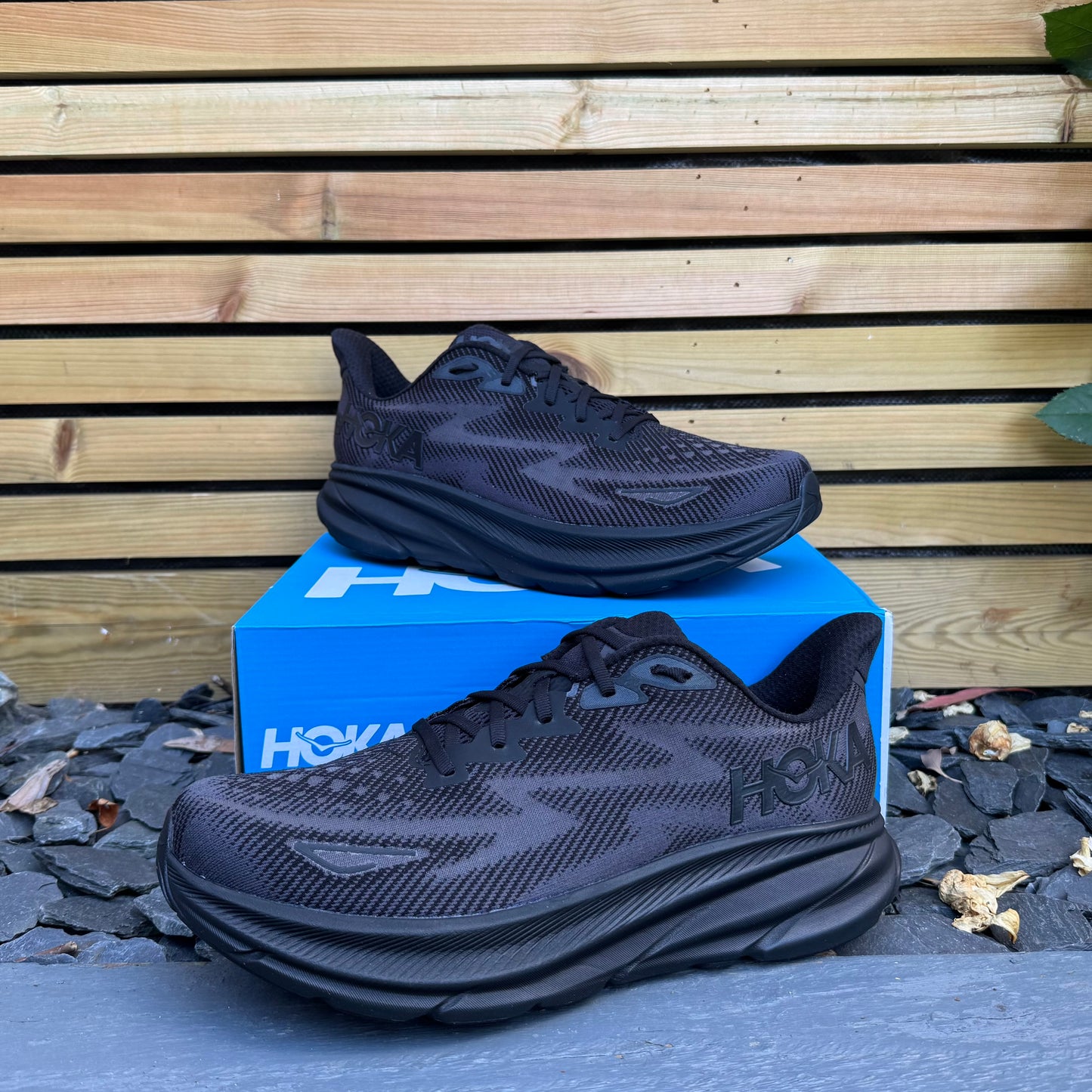 Hoka Clifton 9 - Triple Black - UK12