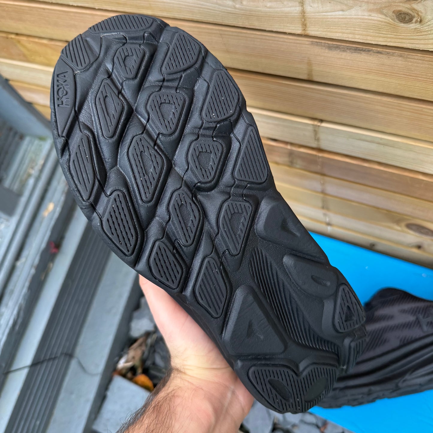 Hoka Clifton 9 - Triple Black - UK10