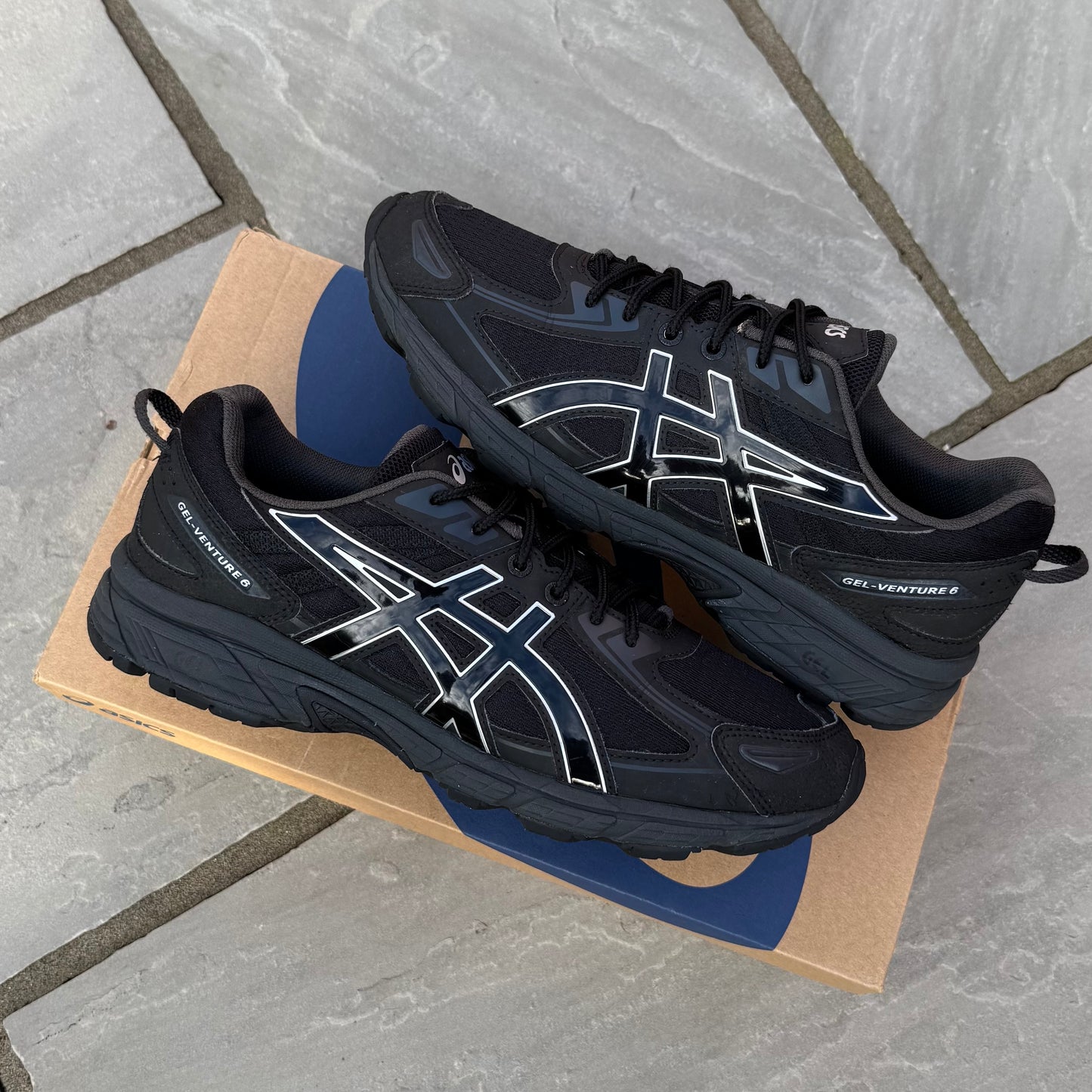 Asics Gel-Venture 6 - Black / Metallic - UK8