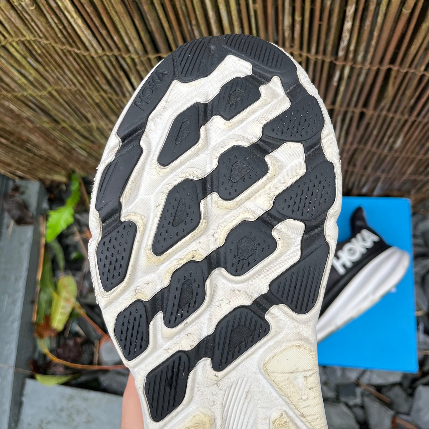 Hoka Clifton 9 - Black / White - UK10