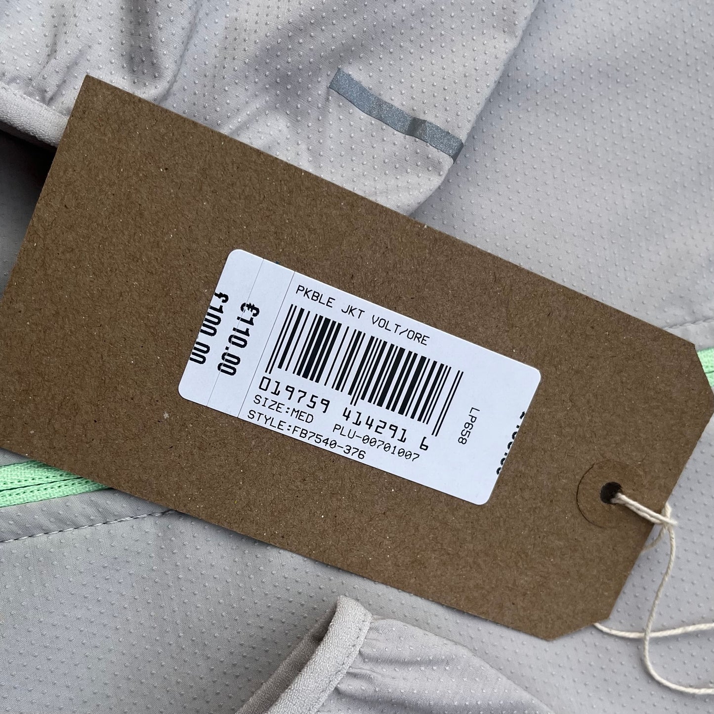 Nike Windrunner Packable Jacket - Grey / Vapour Green