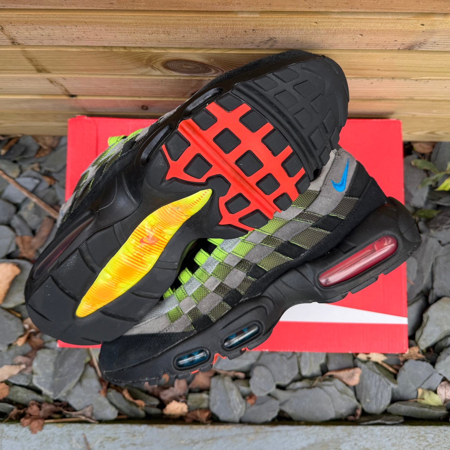 Nike Air Max 95 Woven - Black / Volt - UK9.5