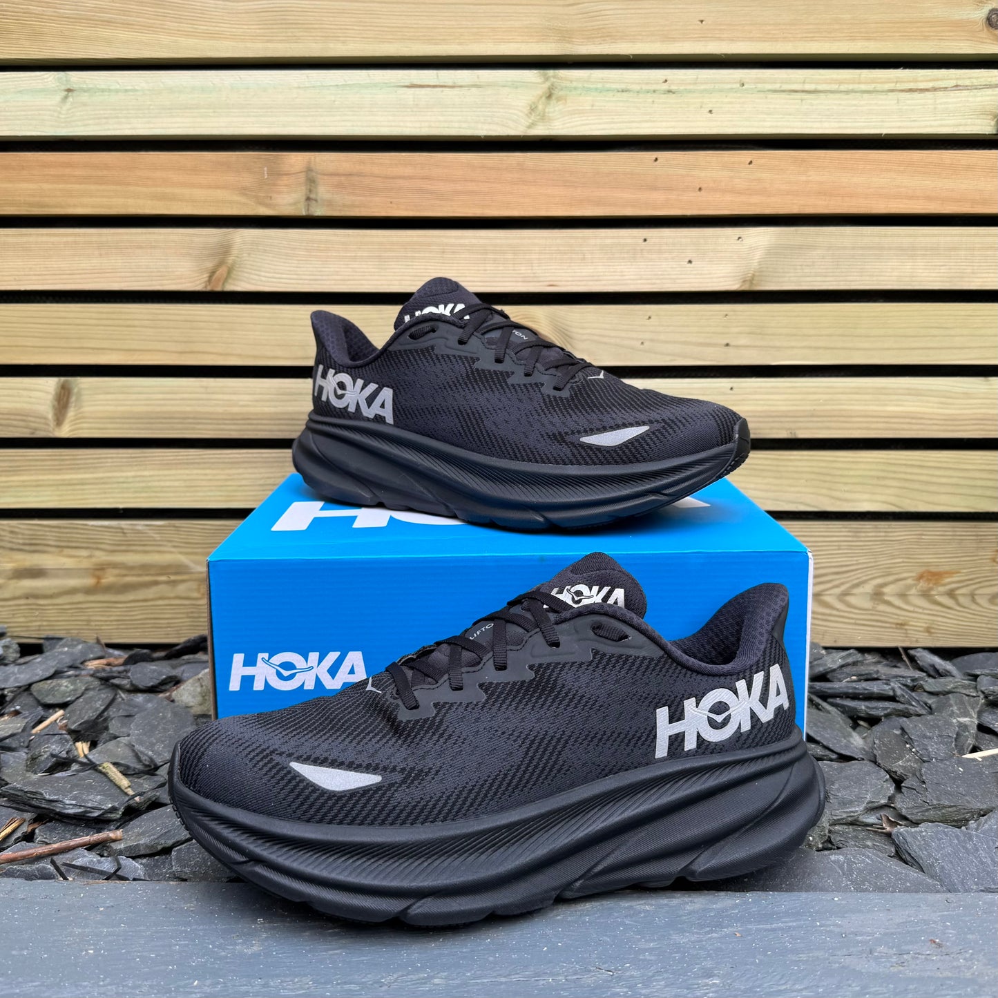 Hoka Clifton 9 Gore-Tex - Black Reflect - UK9.5