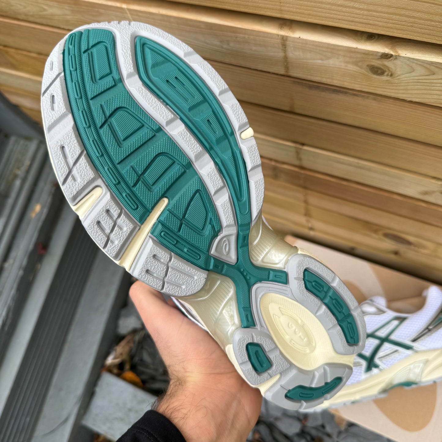 Asics Gel-1130 - White / Rainy Lake - Multiple Sizes - Brand New