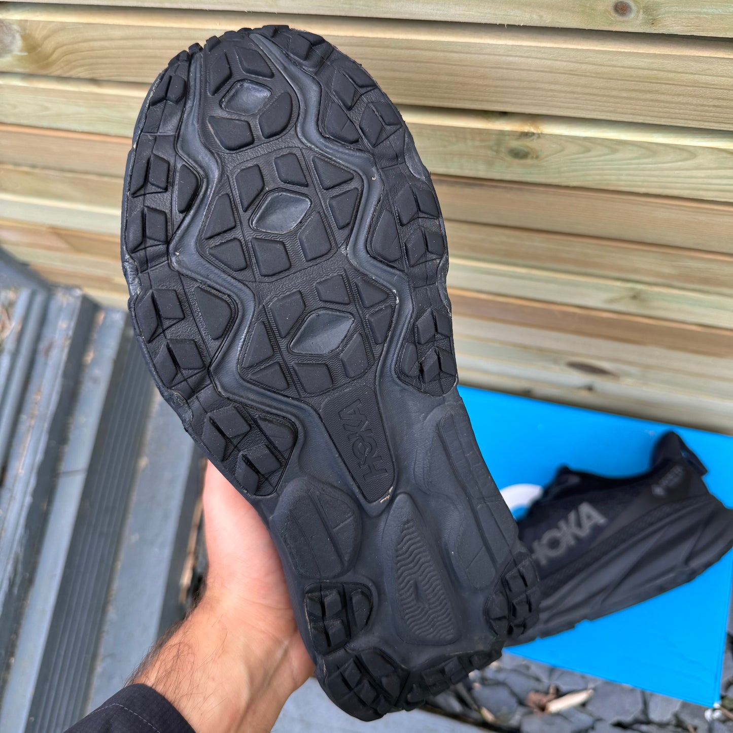 Hoka Challenger 7 Gore-Tex - Triple Black - UK10