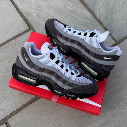 Nike Air Max 95 - Grey Jewel - UK9