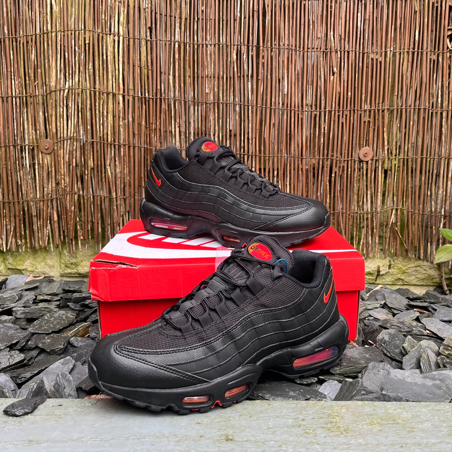 Nike Air Max 95 Black / Firey Red UK9