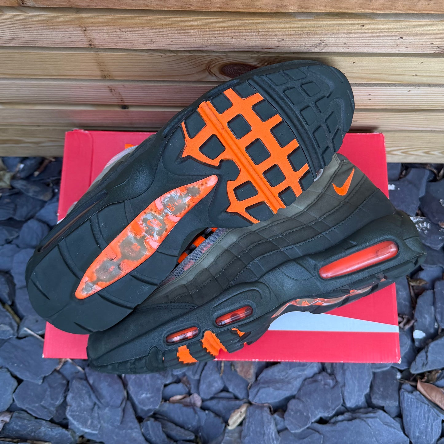 Nike Air Max 95 OG - Neutral Olive  / Total Orange - UK11