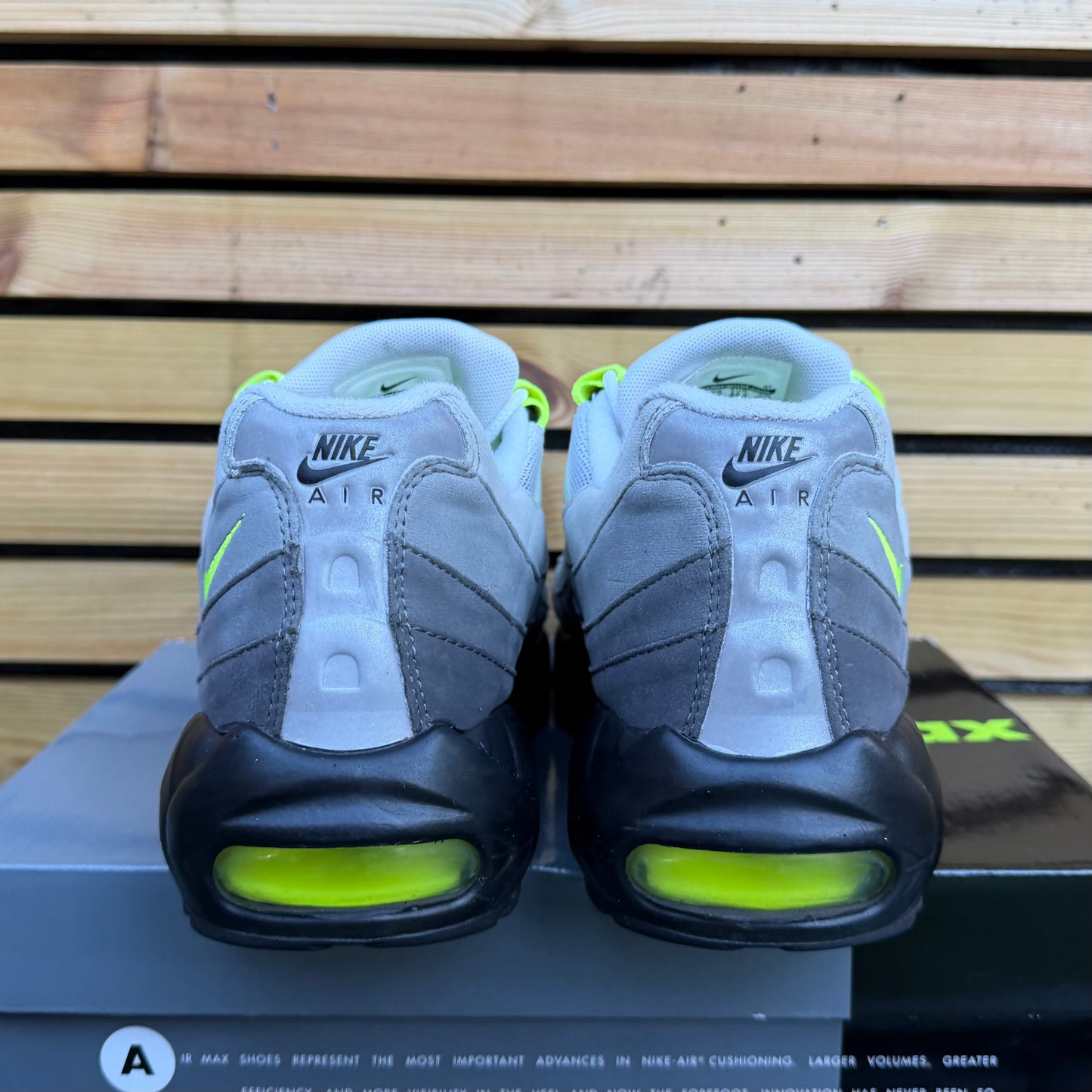 Nike Air Max 95 OG - Neon 2015 - UK9.5