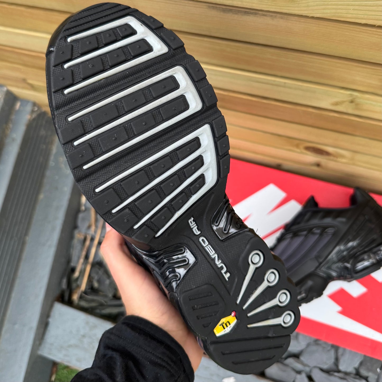 Nike Air Max Plus TN 3 - Black / Wolf Grey - UK8.5