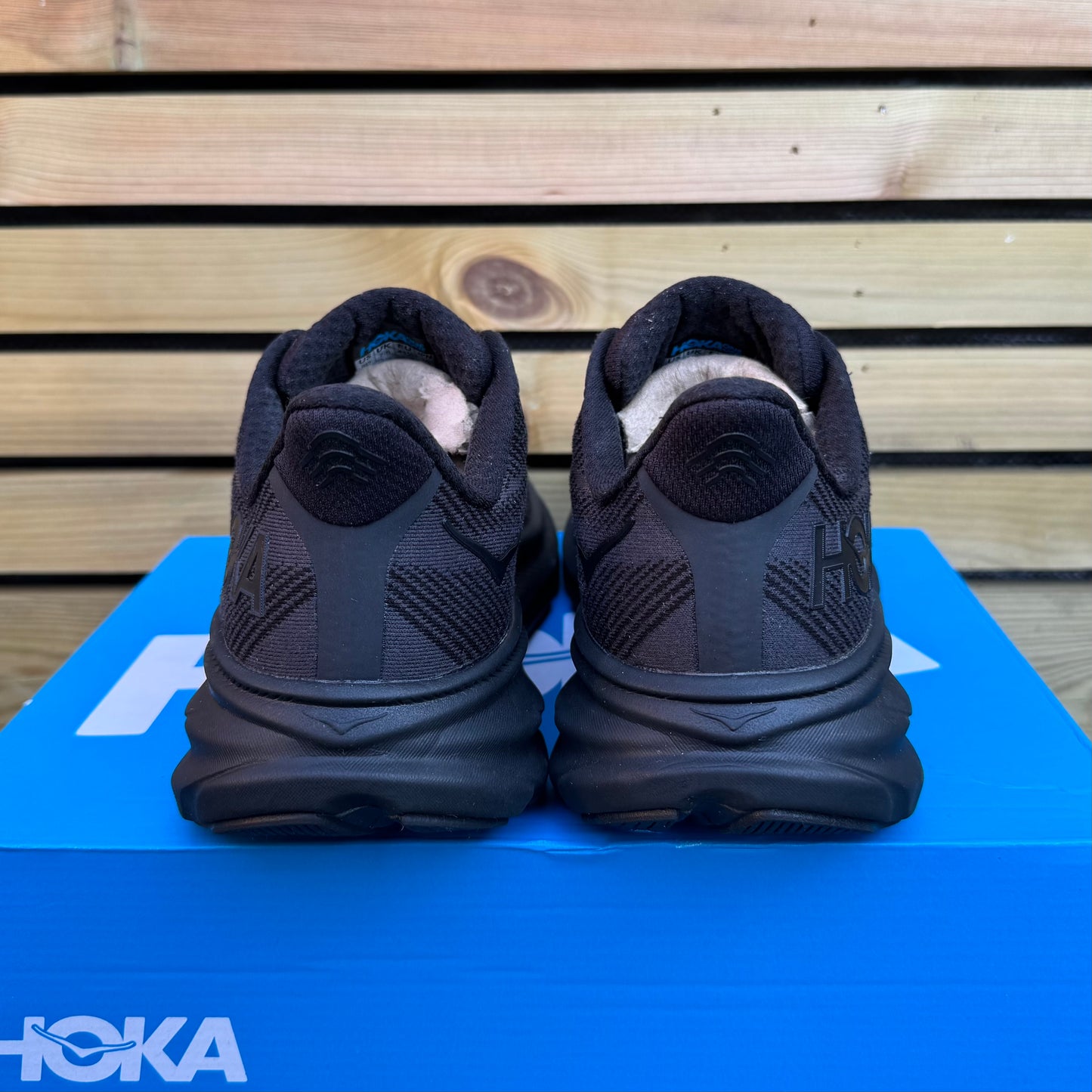 Hoka Clifton 9 - Triple Black - UK7.5