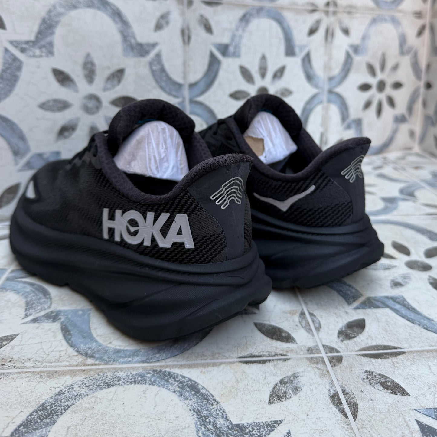 Hoka Clifton 9 Gore-Tex - Black Reflect - UK8.5