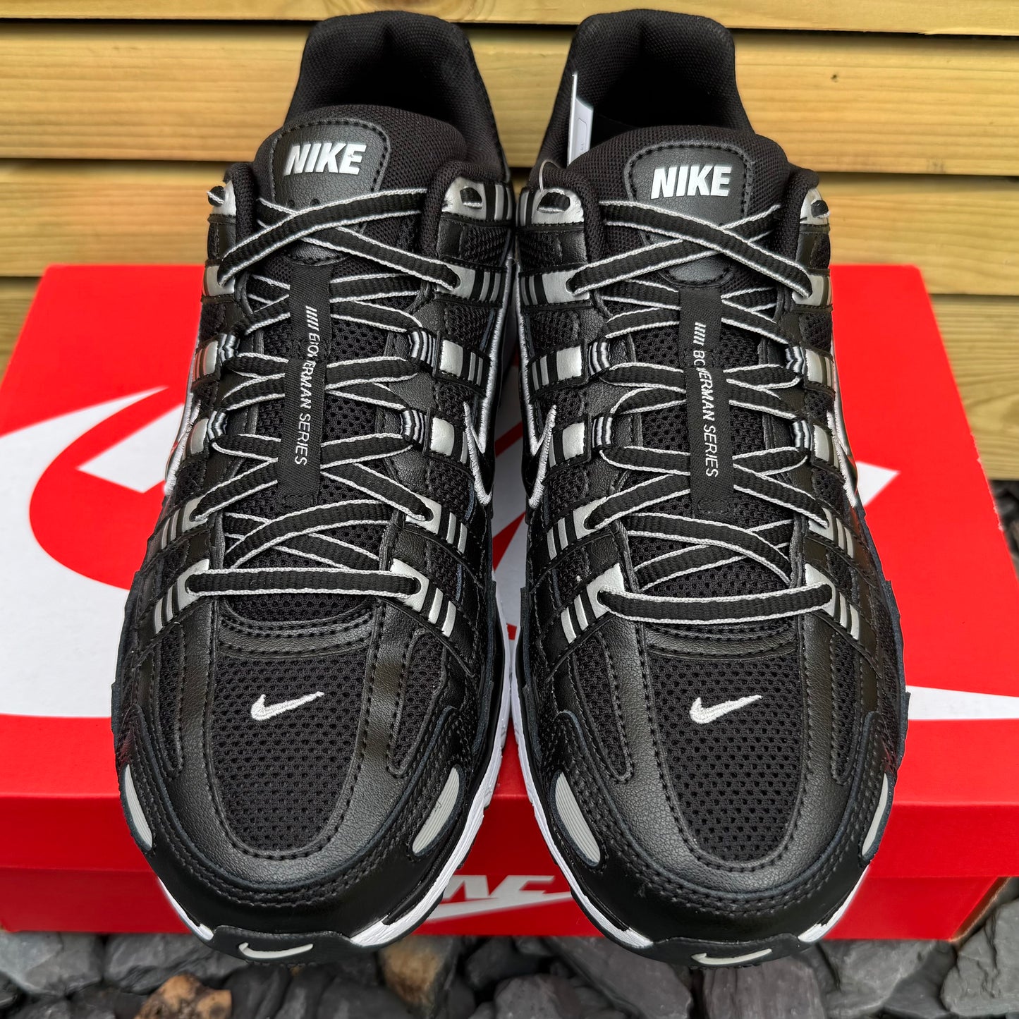 Nike P-6000 - Black / Metallic Silver - Multiple Sizes - Brand New