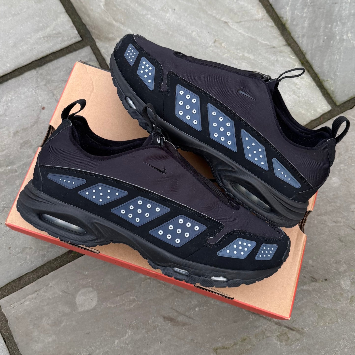 Nike Air Max Sunder - Black / Silver - UK9.5